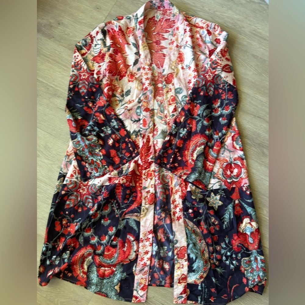 Beautiful Floral kimono jacket coverup
